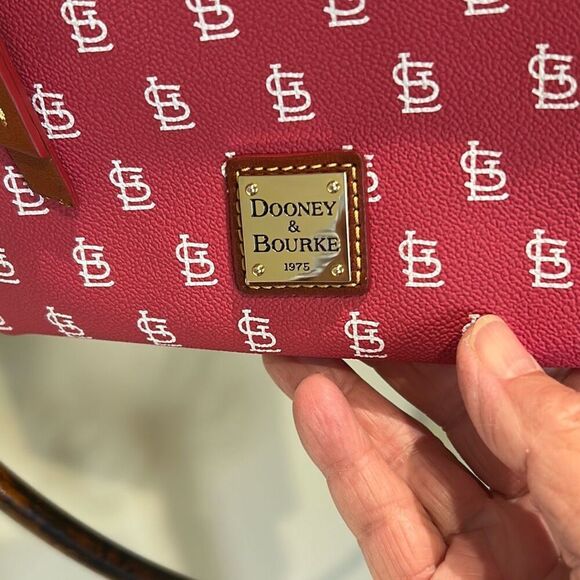 DOONEY & BOURKE St Louis Crossbody Bag - Picture 3 of 7